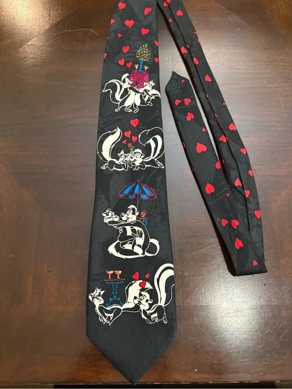 Pepe Le Pew Looney Tunes Mania Tie 1993 100% Polyester Penelope Love